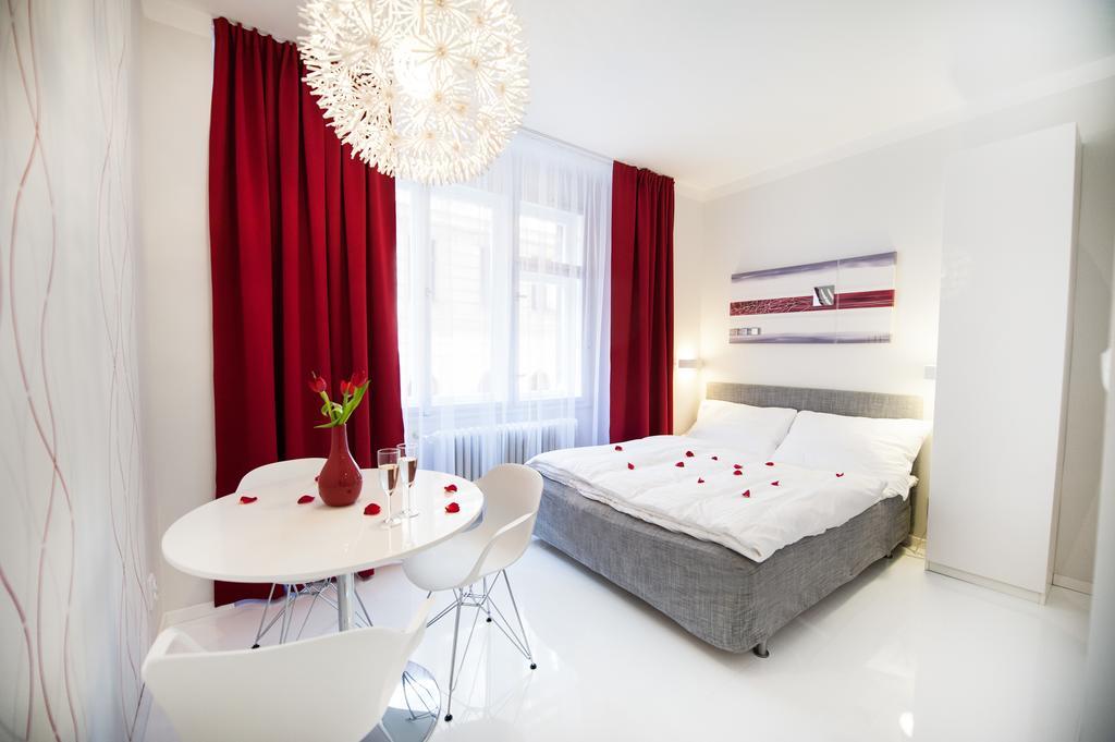 Honeymoon Ruterra Studio Прага Номер фото